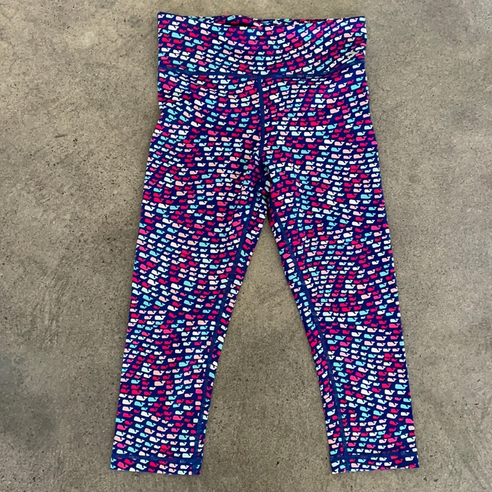 Vineyard Vines Performance Crops